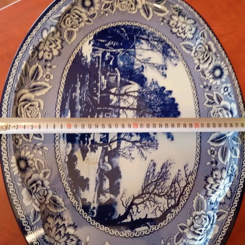 Serving platter new, flawless