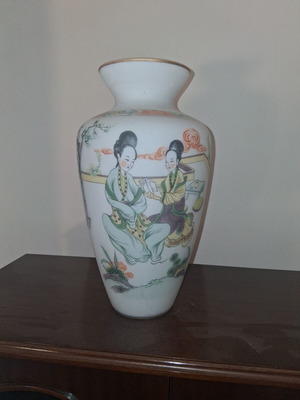 Vintage Norleans Italian vase frosted satin glass with geishas