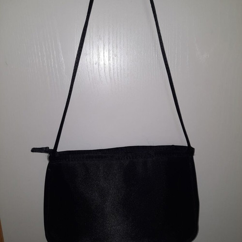Satin shoulder bag like new, black