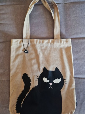 Ed the Cat collectible tote bag, beige, shoulder style