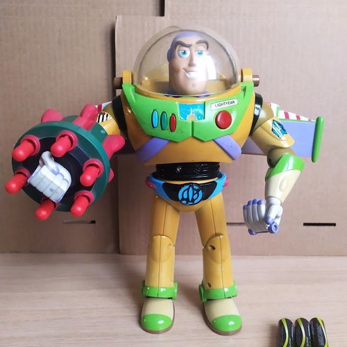 Buzz Lightyear figure 30 cm used with voice and launching missiles