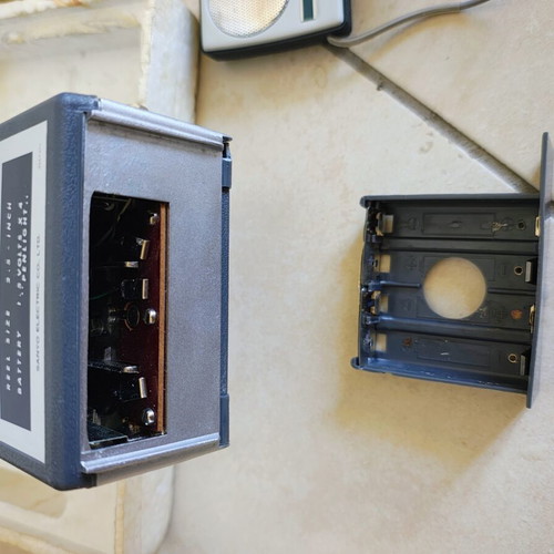 Sanyo Corder MC-2 cassette player like new, broken lid