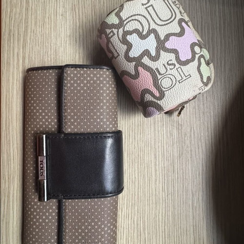 Tous wallets like new, set of 2 pieces