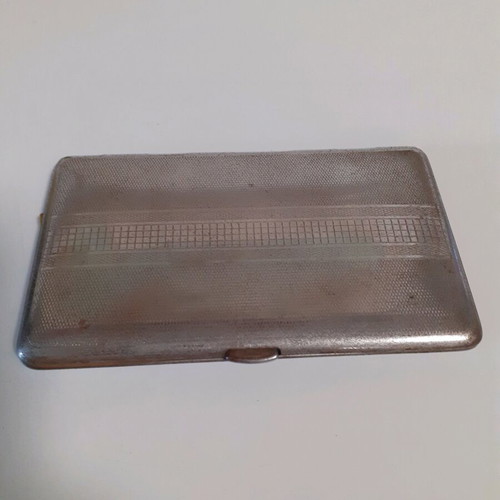 Metal tobacco case old like new