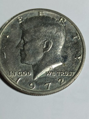 America Half Dollar 1972 used, copper nickel 11.34g 30.61mm