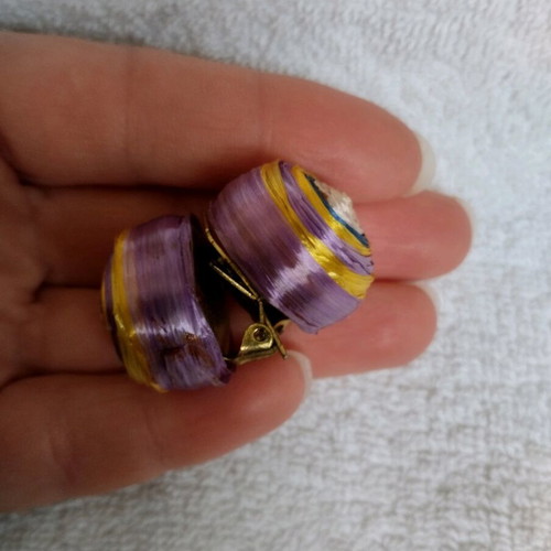 Clip-on earrings new, vintage style, blue and purple