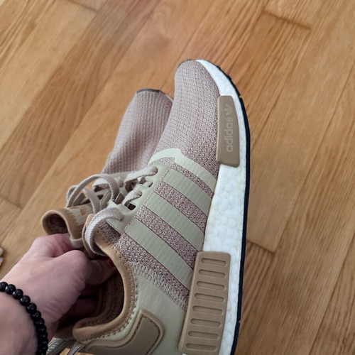 Adidas sneakers like new, size 40, beige