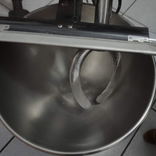 Garby dough mixer like new, 10 liters capacity