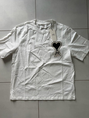 Ami T-shirt new, size M