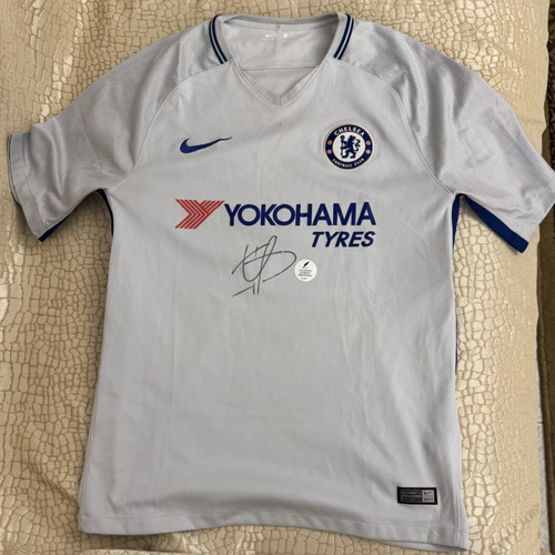 Chelsea Shirt 2017/18 signed by Eden Hazard used with COA