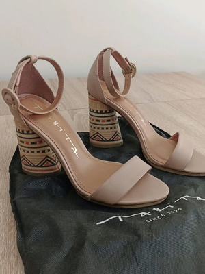 Tabita sandals like new with ethnic heel, size 37, beige