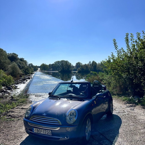 Mini Cooper Cabrio used, Cool Blue color, 5-speed, full waterproofing