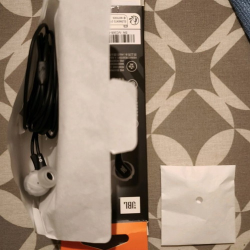 JBL Run 3 Earbuds New