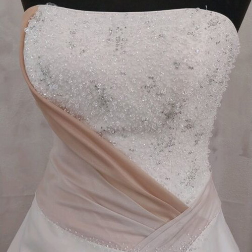 Wedding dress A-line embroidered with Swarovski stones size L