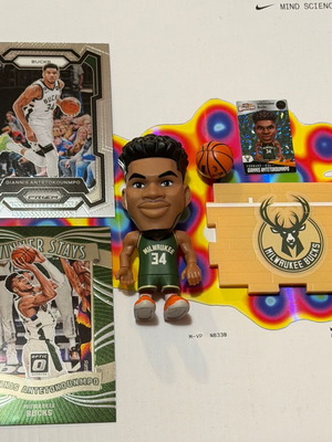 Φιγούρα και κάρτες Giannis Antetokounmpo σαν καινούργιο