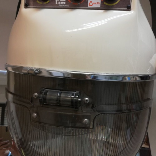 Hairdryer hood used wall-mounted for salon