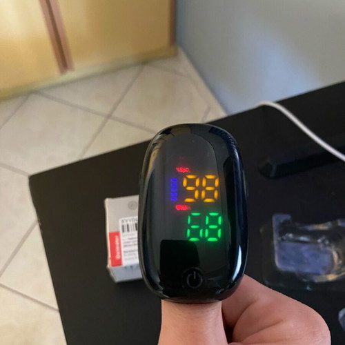 SpO2 Oximeter and Pulse Meter New