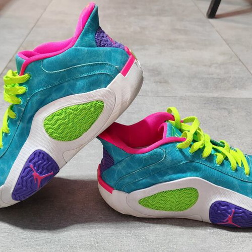Jordan Tatum 2 sneakers, size 40, multicolor