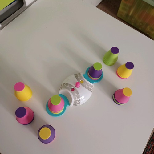 Remoundo Cup Stacking Board Game new