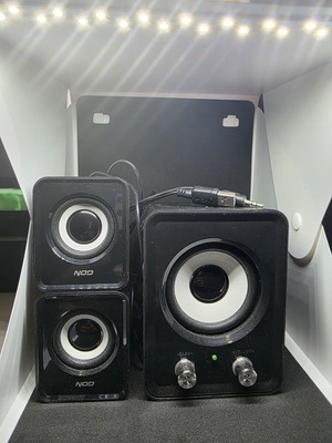 NOD PC speakers like new with AUX and USB power