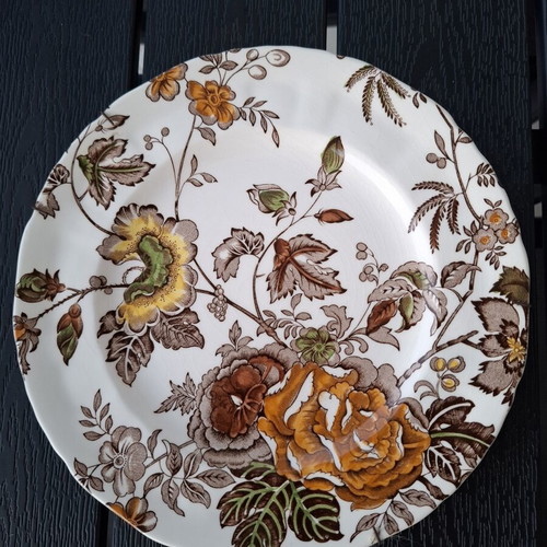 Mason's Chantilly Antique Decorative Porcelain Plate like new
