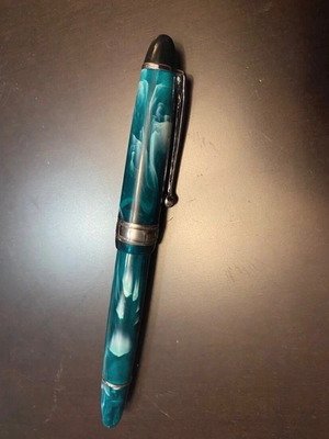 Writing pen