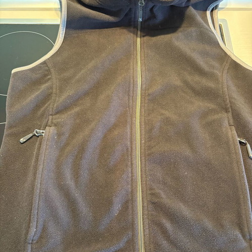 Mc Kinley sleeveless fleece vest like new, size large, black