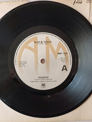 Squeeze Slap & Ticklle single 45rpm like new, rock