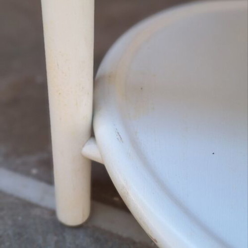 White two-tier table with wheels used