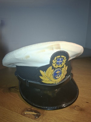 Navy Peaked Cap 1975 like new with name space