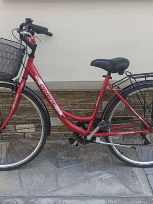 Orient women's city bicycle like new, red