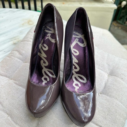 Replay pumps used, dark purple, size 36