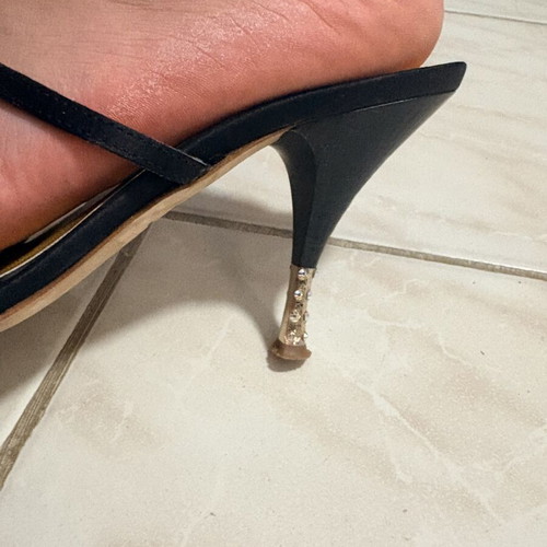Heeled sandals used with gold details by Martini Osvaldo size 39