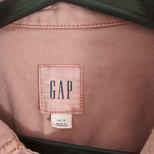 GAP women's cargo shirt, pink apple color, XS