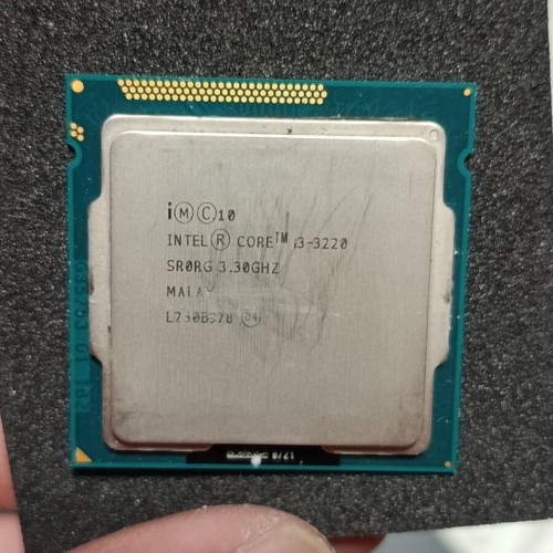 Intel i3 3220 processor like new, socket 1155