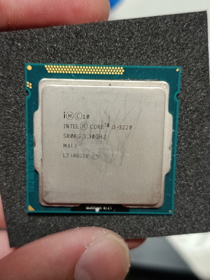 Intel i3 3220 processor like new, socket 1155