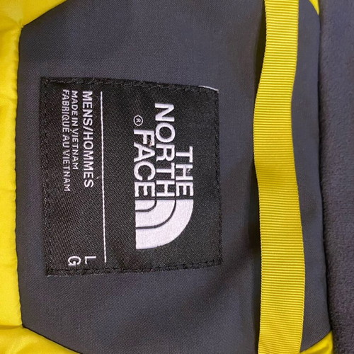 The North Face Jackal Jacket L like new, black and yellow