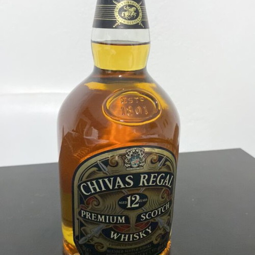 Chivas Regal 12 Years Bottle like new, premium scotch 700ml