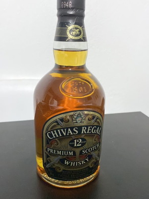 Chivas Regal 12 Years Bottle like new, premium scotch 700ml