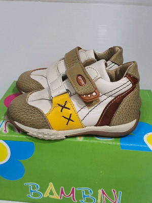 Bambini Leather Baby Shoes Size 20 New