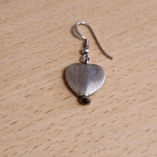 Handmade single heart earring like new