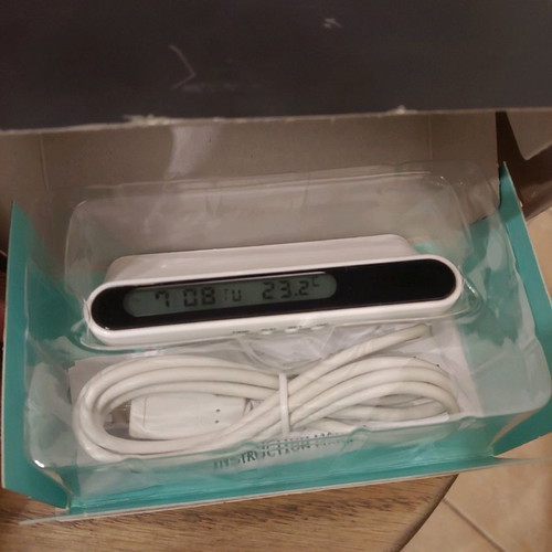 Desk clock new with 4 USB ports and alarm function