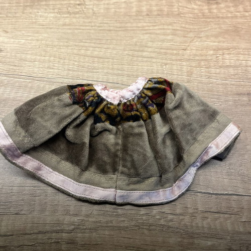 Handmade velvet skirt for dolls like Barbie Sindy Bibi-bo, like new