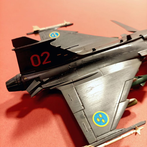 Plastic model Jas-39 Gripen 1/72 new, hand-painted