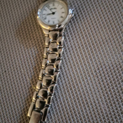 Folli Follie women's watch with bracelet like new silver