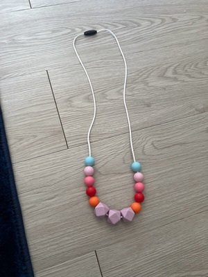 Teething necklace like new
