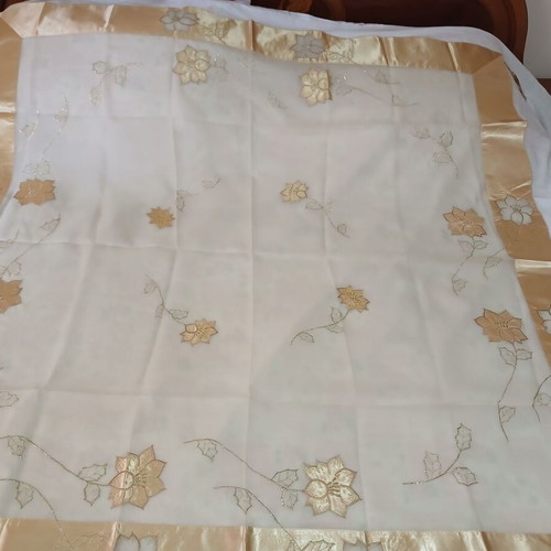 Set of 4 gold beige table linens organza and satin new
