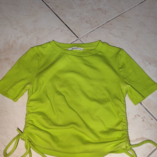 Short green summer t-shirt like new, size S