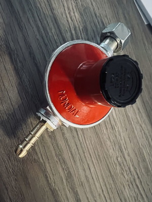 Low pressure regulator new, unused
