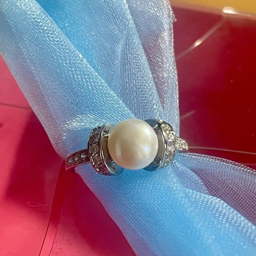 AAA Luxury 925 Silver Ring with Pearl and Zircon Size 7 New